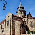 Photo extérieur de l'église notre dame d'Huriel